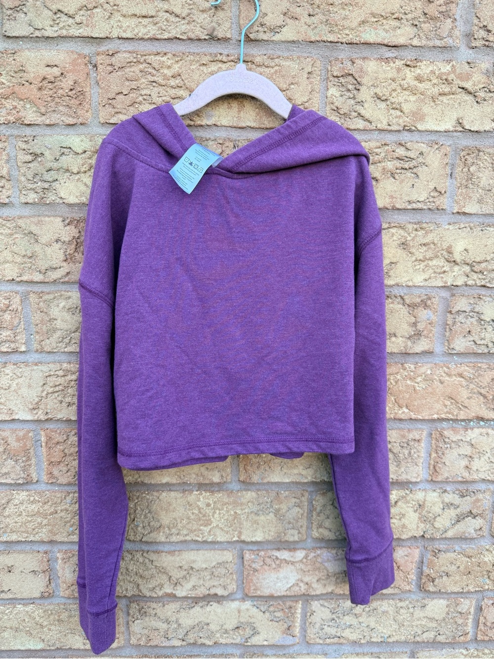 🌿4/$25 • Jillyoga Purple Hooded Crop Sweatshirt